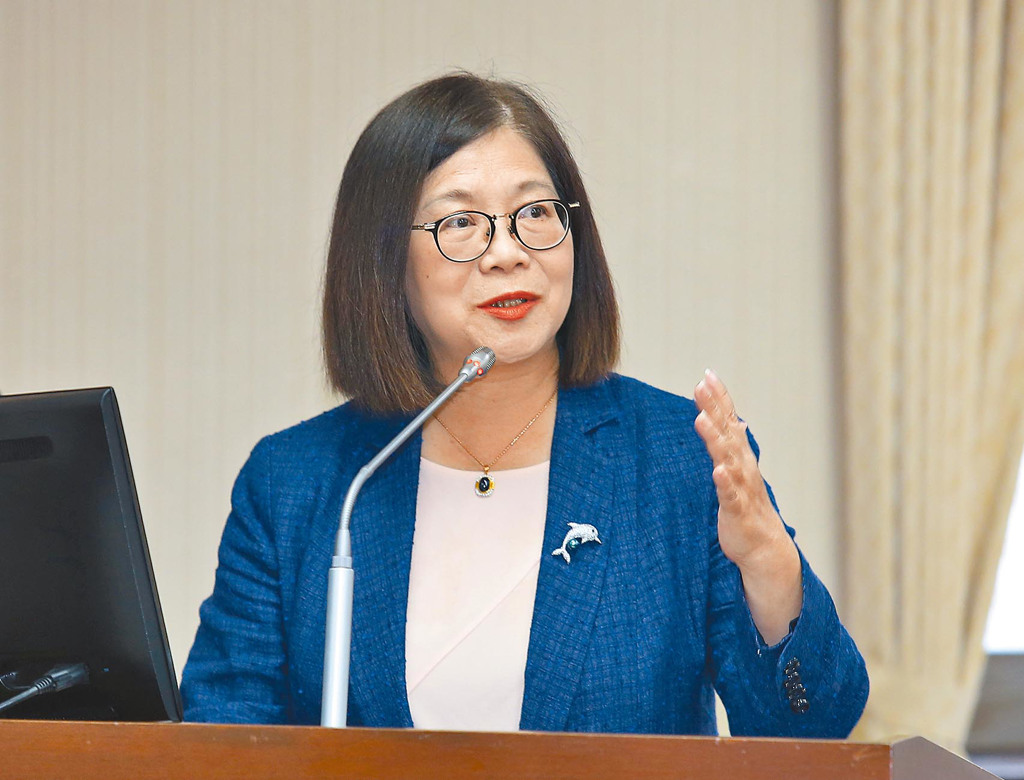 被国台办点名痛批！她被发现“观看直播中”