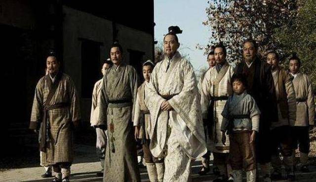 修身齐家治国平天下中的齐家在现在应该怎么理解？应该怎么做？