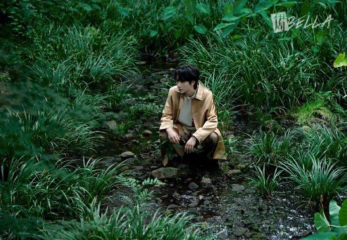 伊周封面 | 李宏毅：时空隧道中的逐光少年