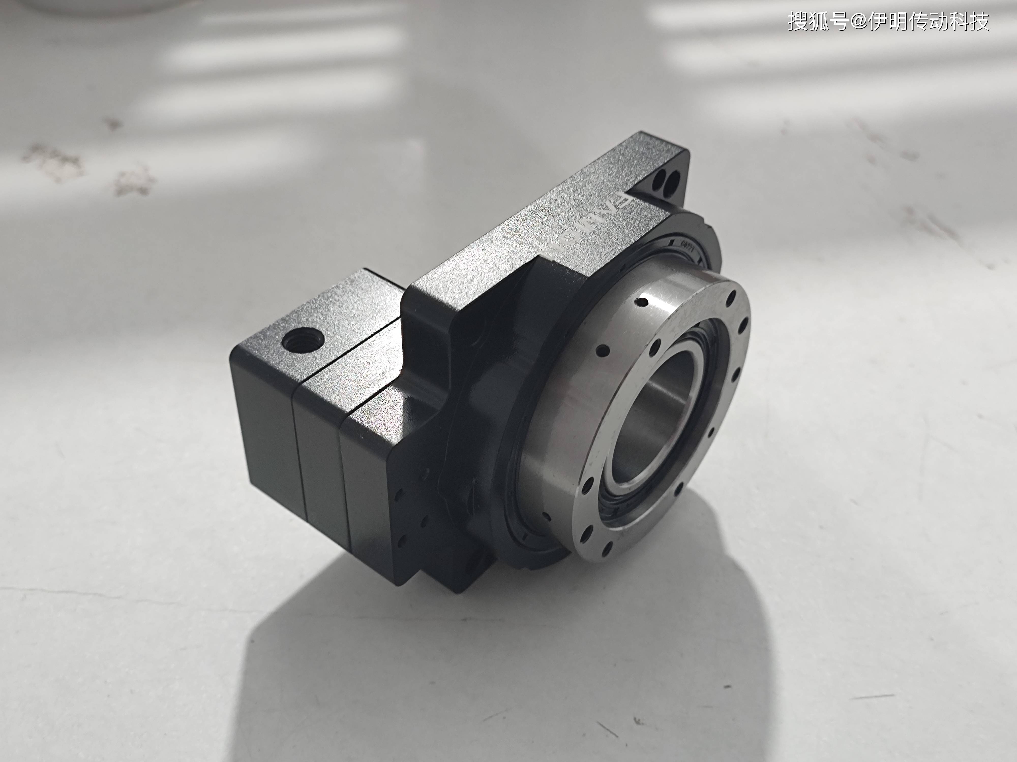 伊明牌ZT110FL-1 ZT240FL-4 ZT110FL-3在食品加工行业中注意使用行星式减速器